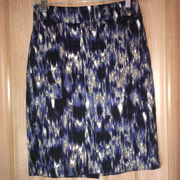 ANN TAYLOR skirt size 0 - Picture 2 of 4